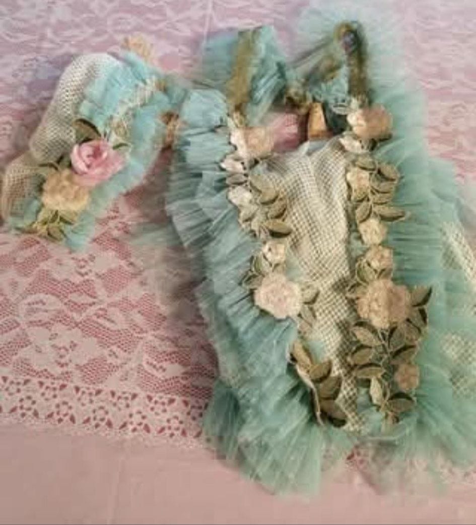 Set 1 an Pretty Lara