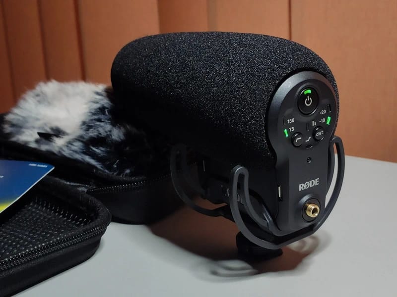 Microfon Rode VideoMic Pro+ (plus) cu accesorii