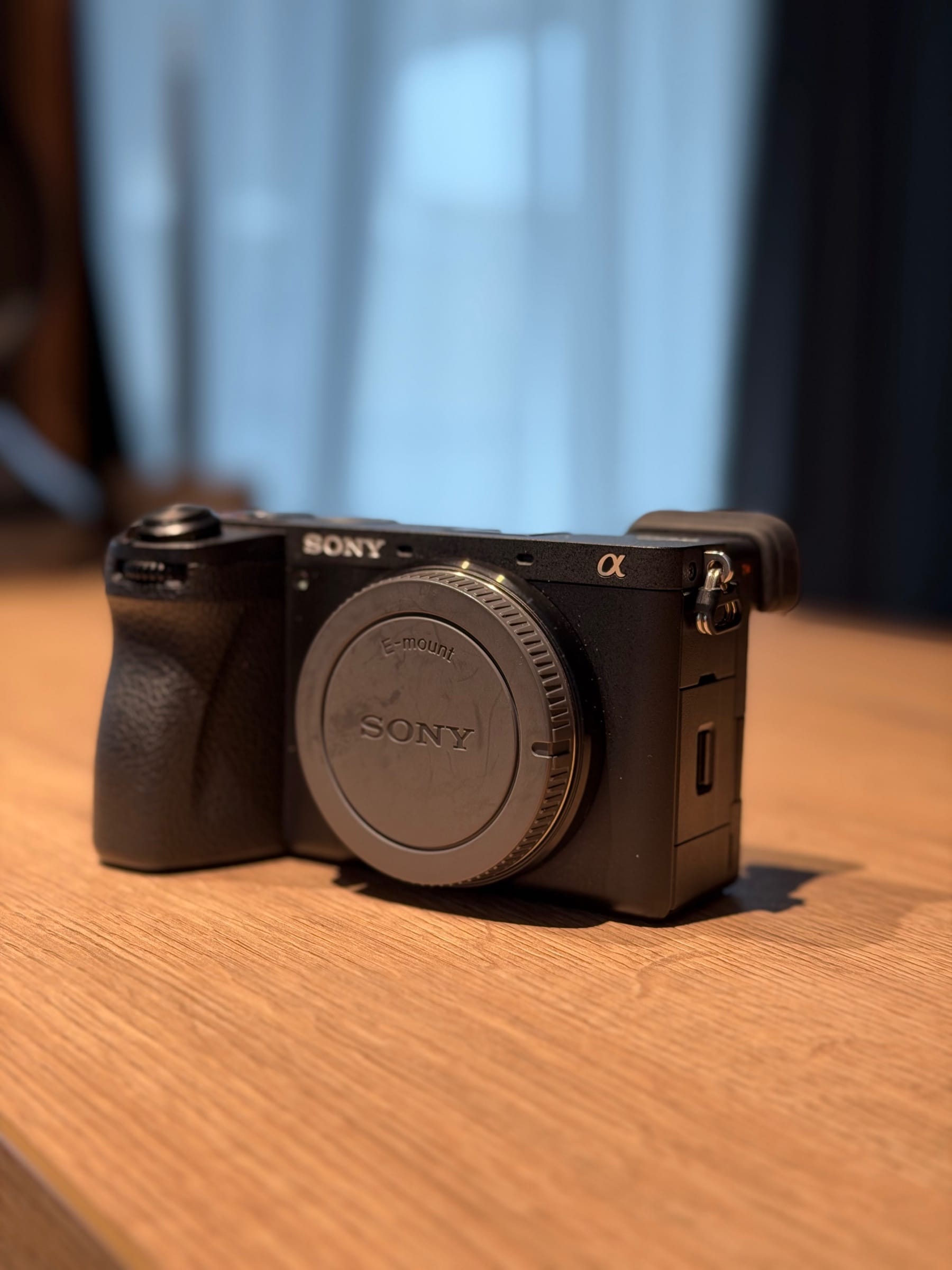 Sony Alpha A6700 – Stare excelentă | 3 baterii | Cutie